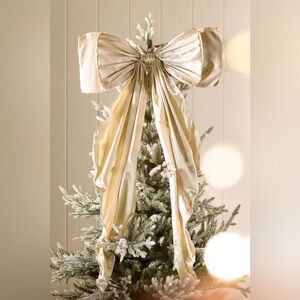 Anthropologie Satin Oversized Bow Tree Topper Ivory Beige Christmas NWT